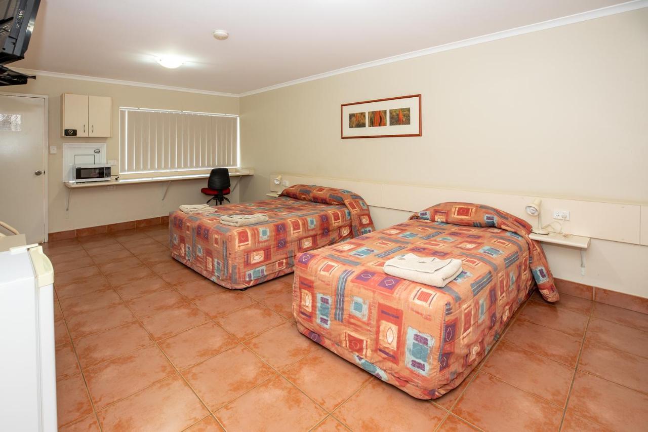Leichhardt Hotel Motel Cloncurry Exteriör bild