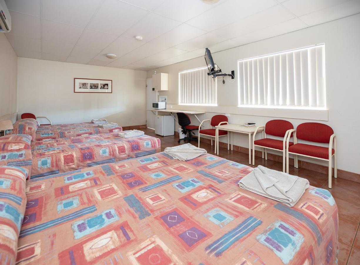 Leichhardt Hotel Motel Cloncurry Exteriör bild